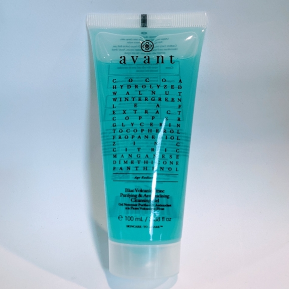 Avant Skincare Blue Volcanic Stone Purifying and Antioxydising Cleansing Gel - Picture 2 of 2